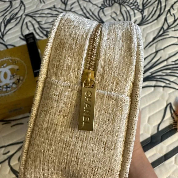 Chanel gift set - Picture 4 of 8